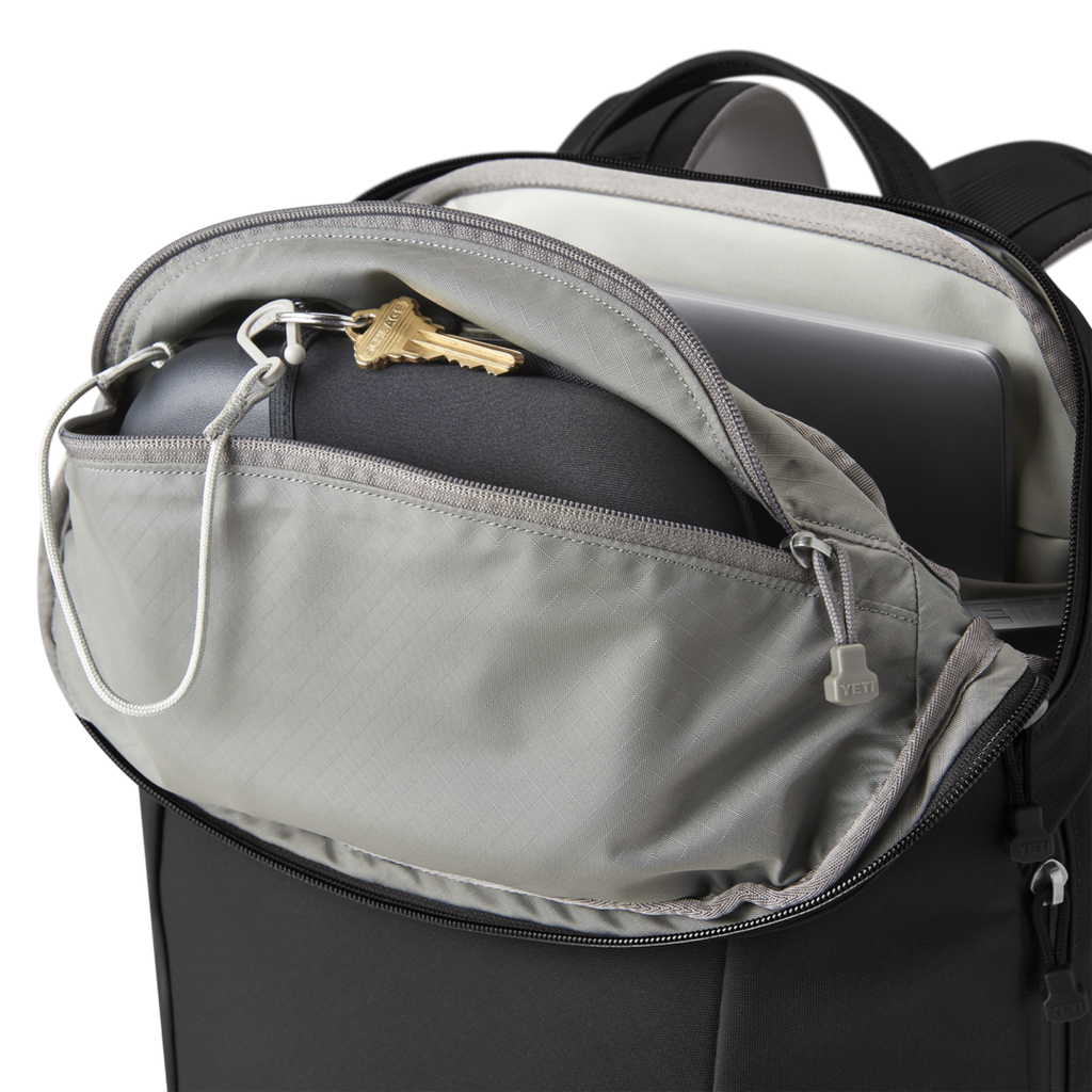YETI CROSSROADS® 22L BACKPACK