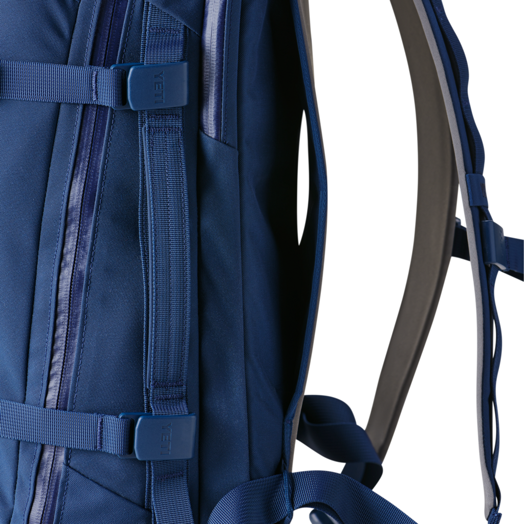 YETI CROSSROADS® 27L BACKPACK