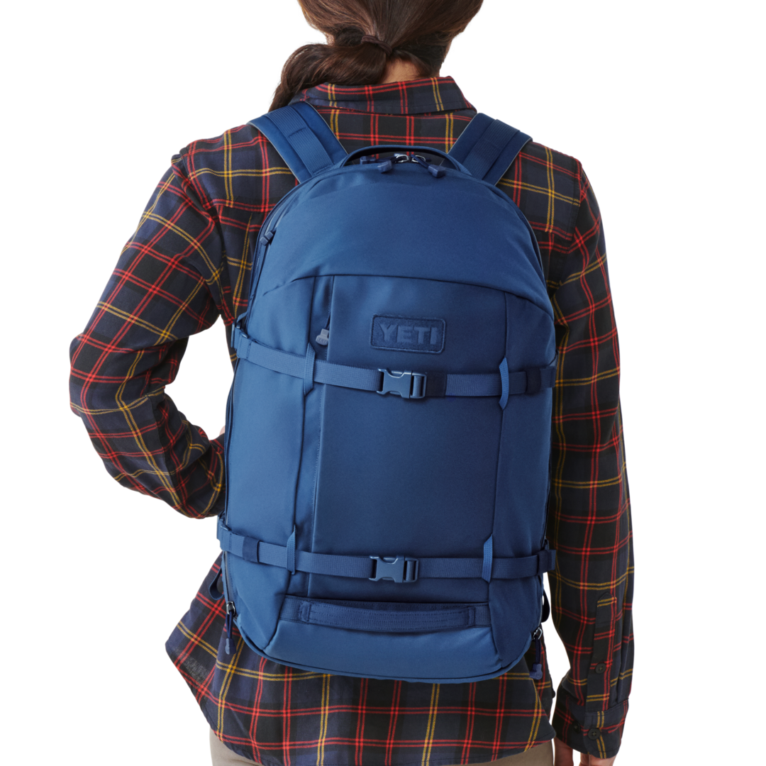 YETI CROSSROADS® 27L BACKPACK