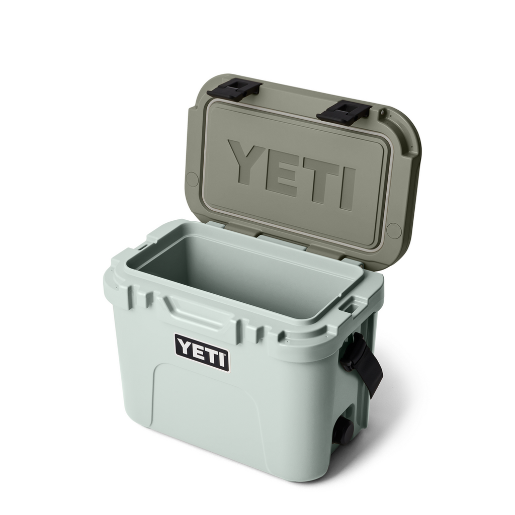 YETI ROADIE 15 HARD COOLER