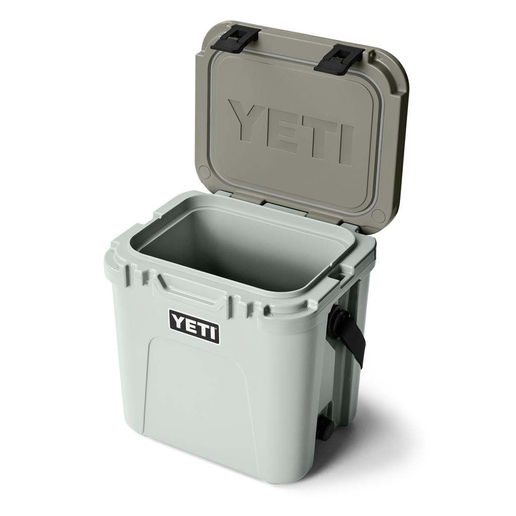 YETI ROADIE 24 HARD COOLER